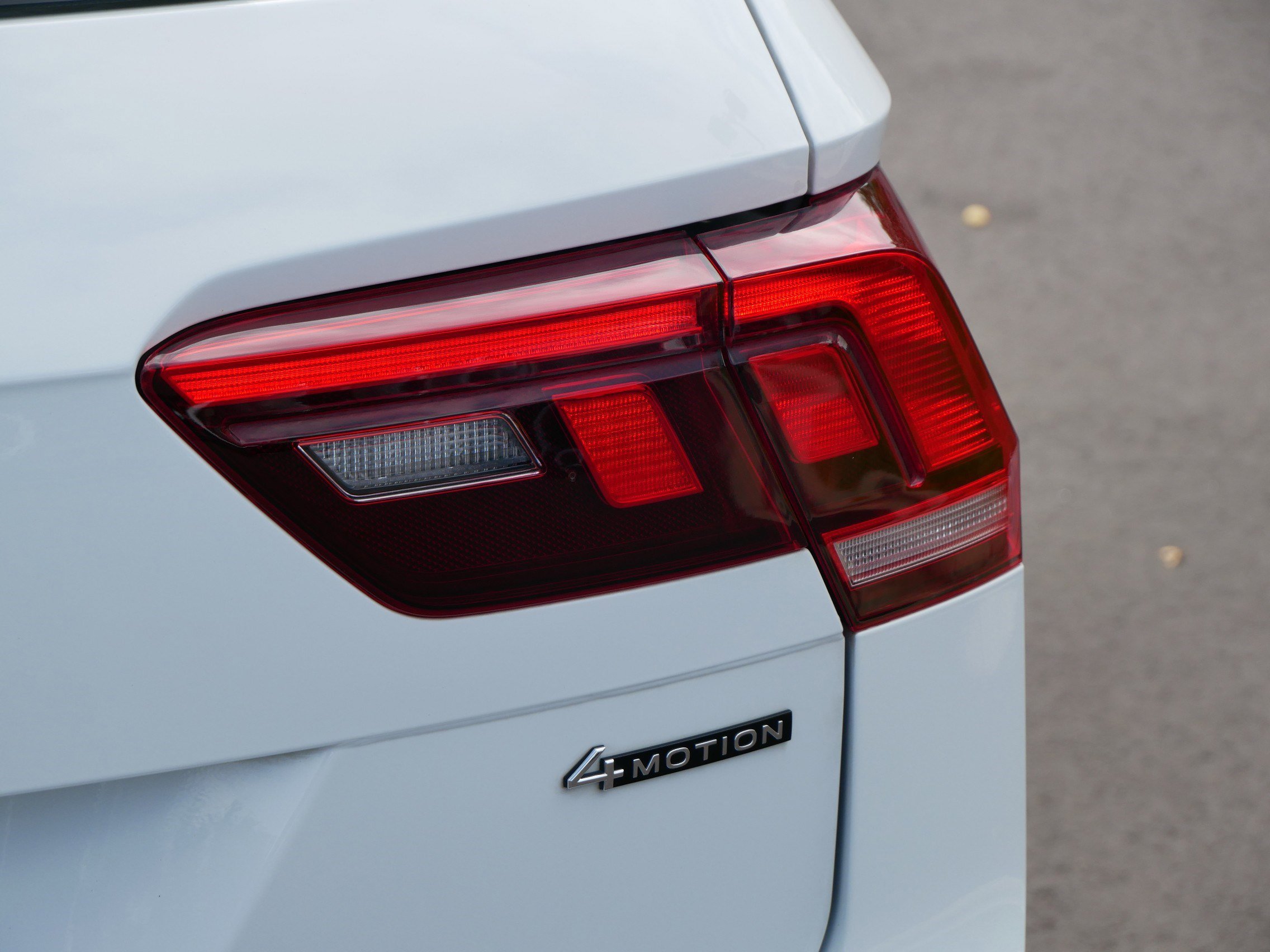 2022 Volkswagen Tiguan SE photo 17
