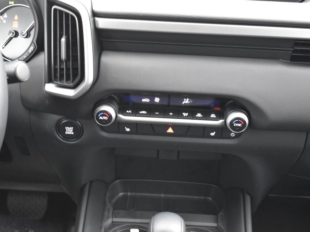 2025 Mazda CX-50 Preferred photo 16