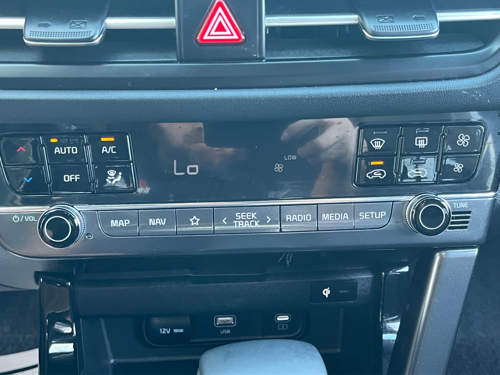 2024 Kia Seltos EX photo 19