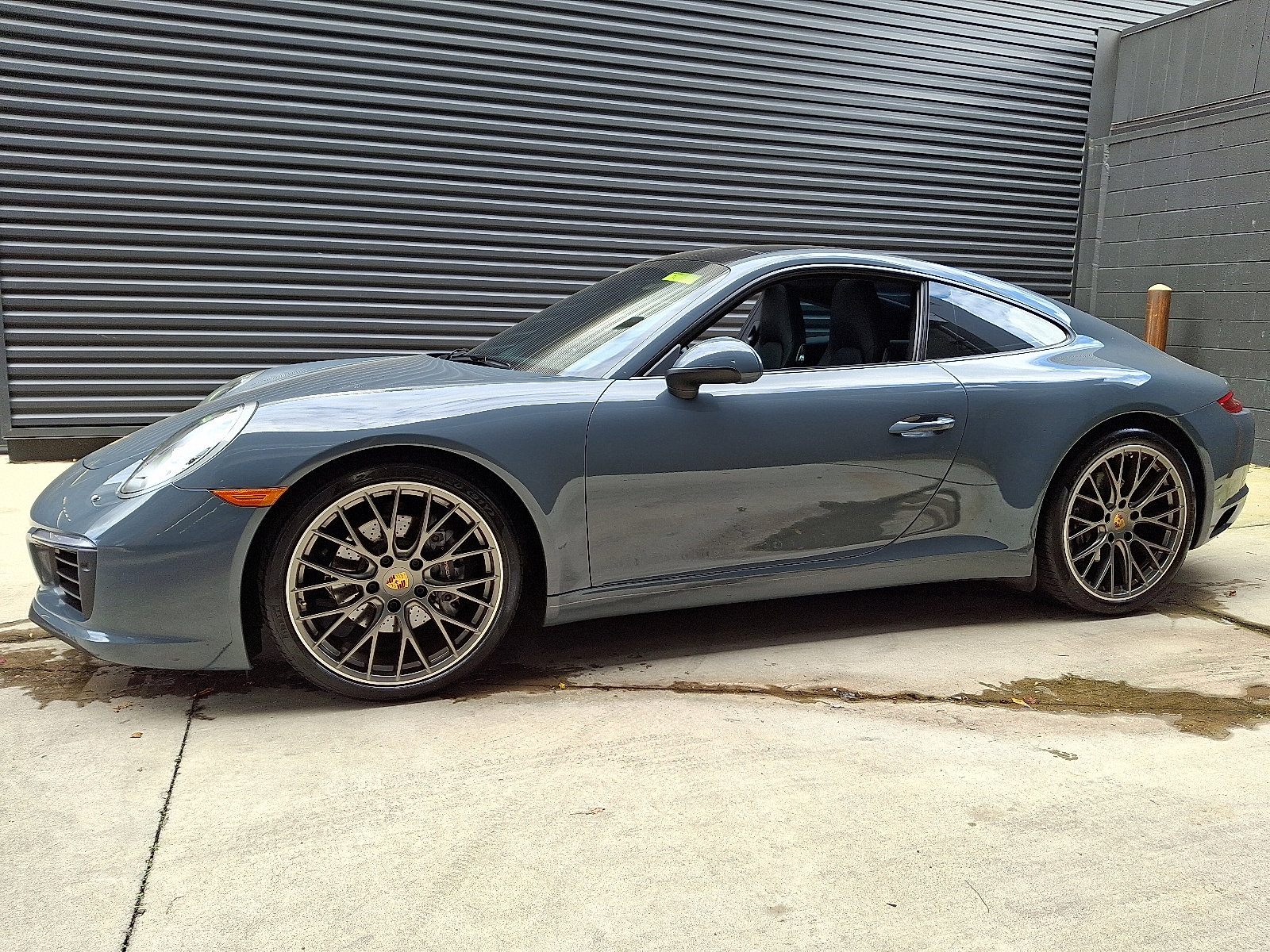 2017 Porsche 911 photo 2