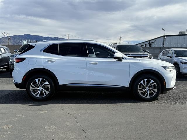 2021 Buick Envision Essence photo 3