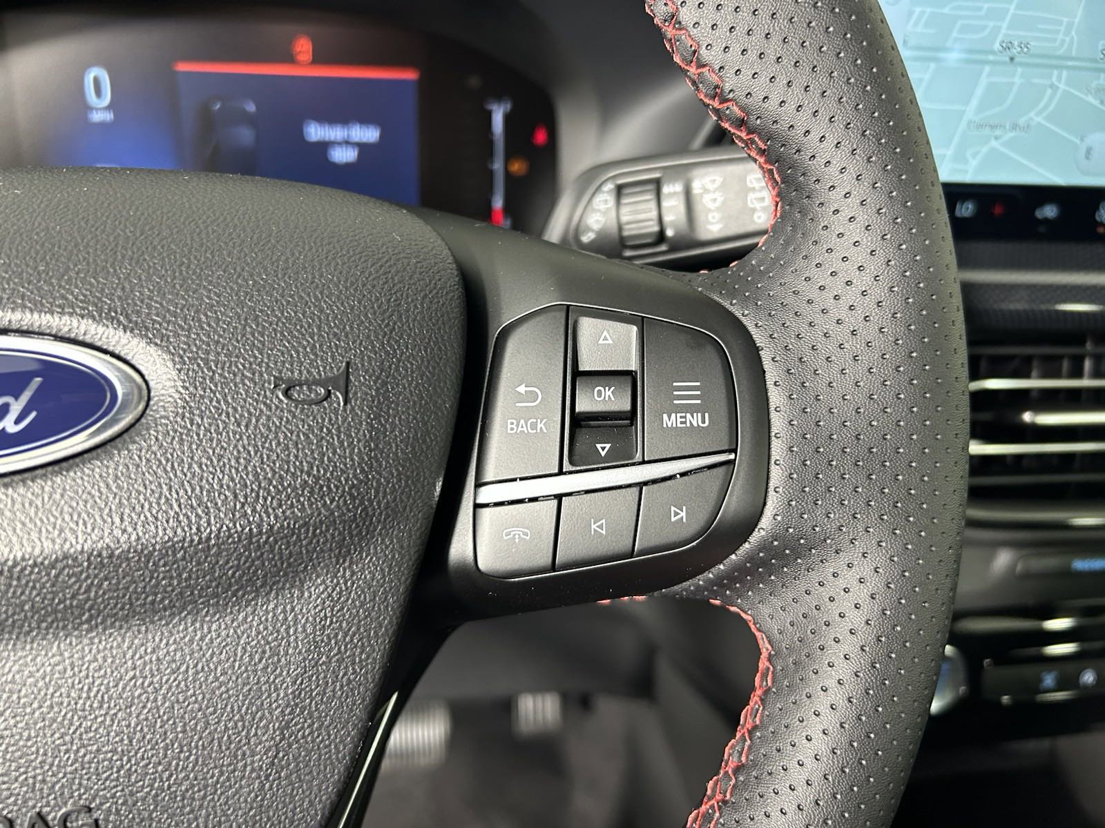 2025 Ford Escape ST-Line photo 28