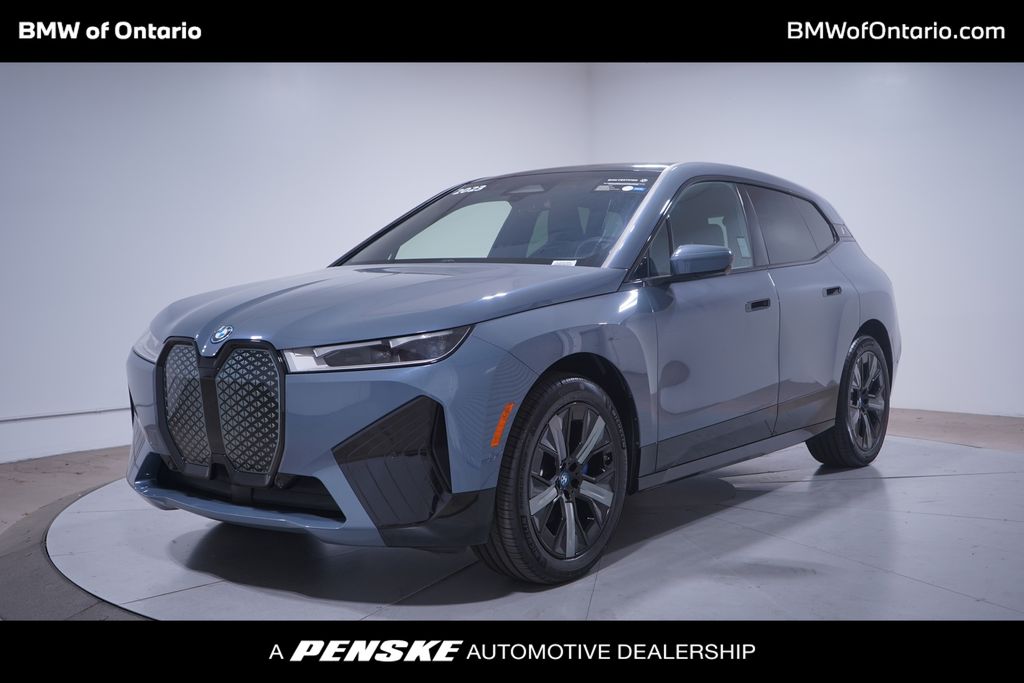 2023 BMW iX