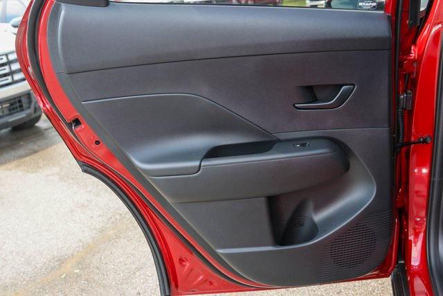 New 2025 Red Hyundai SEL Convenience FWD image 9