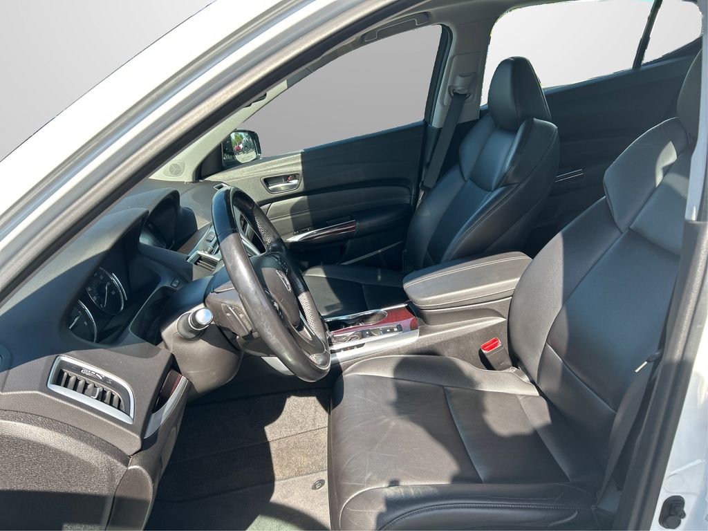 2017 Acura TLX 2.4L photo 9