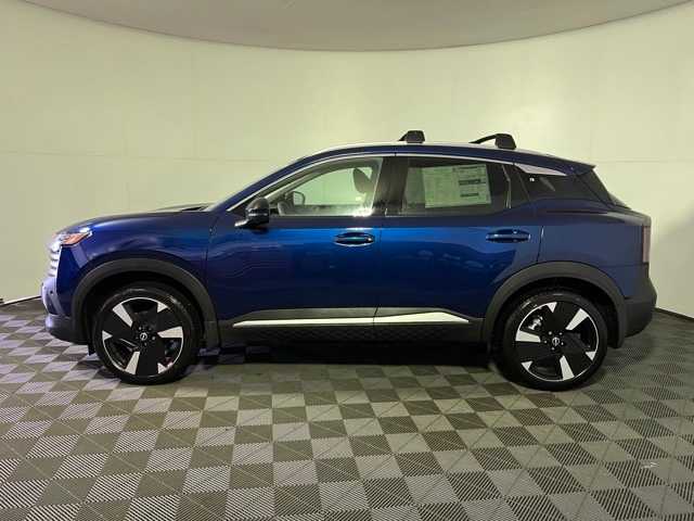 2026 Nissan Kicks SR photo 4