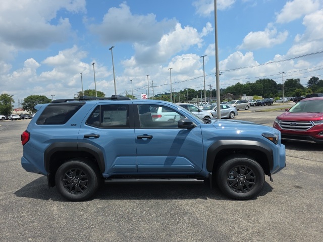2025 Toyota 4Runner 4WD SR5 photo 2