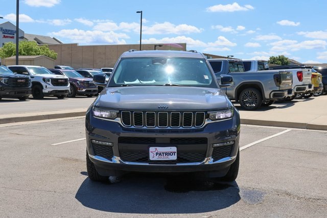 Used 2023 Gray Jeep Limited image 2