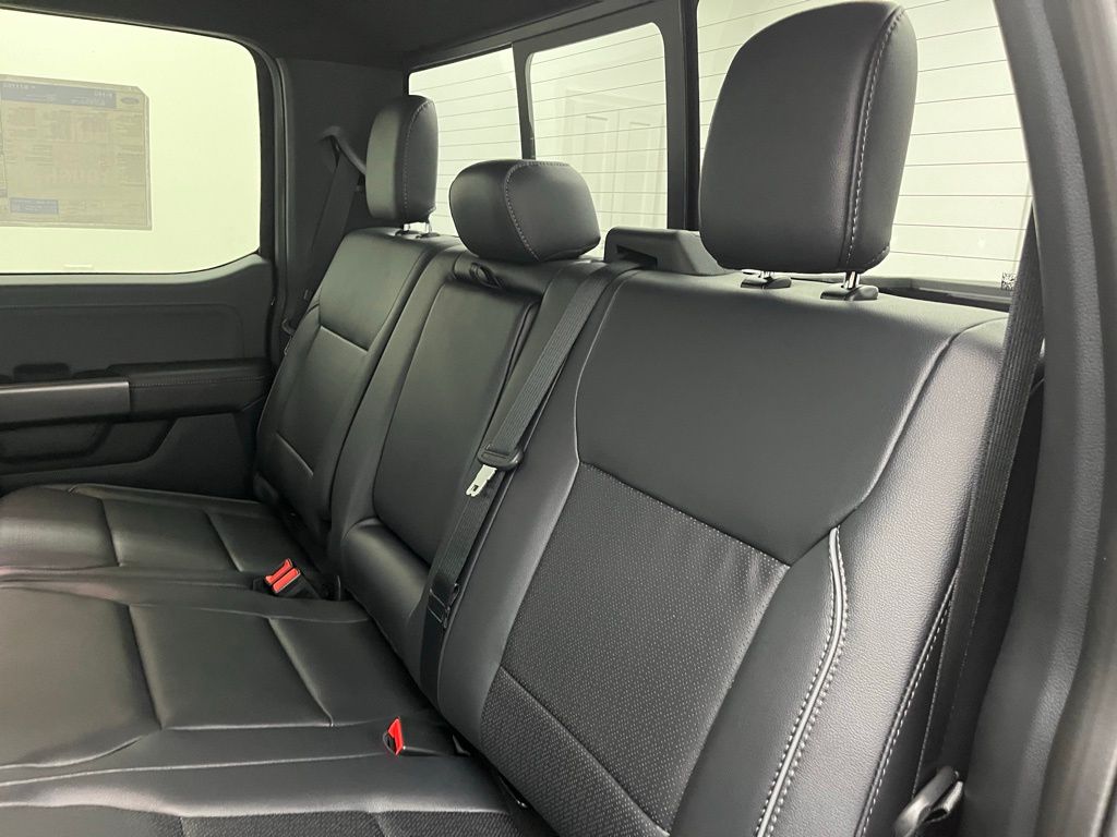 2025 Ford F-150 Lariat photo 20