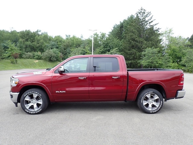 2022 Ram 1500 Laramie photo 2