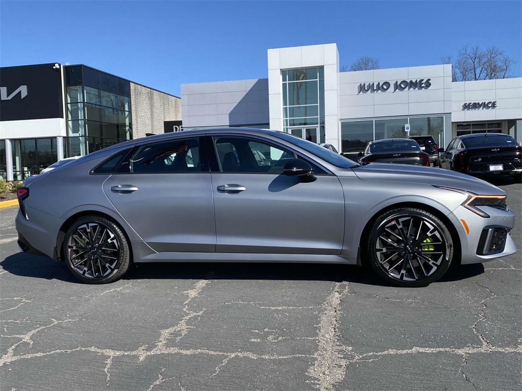 2025 Kia K5 GT photo 2