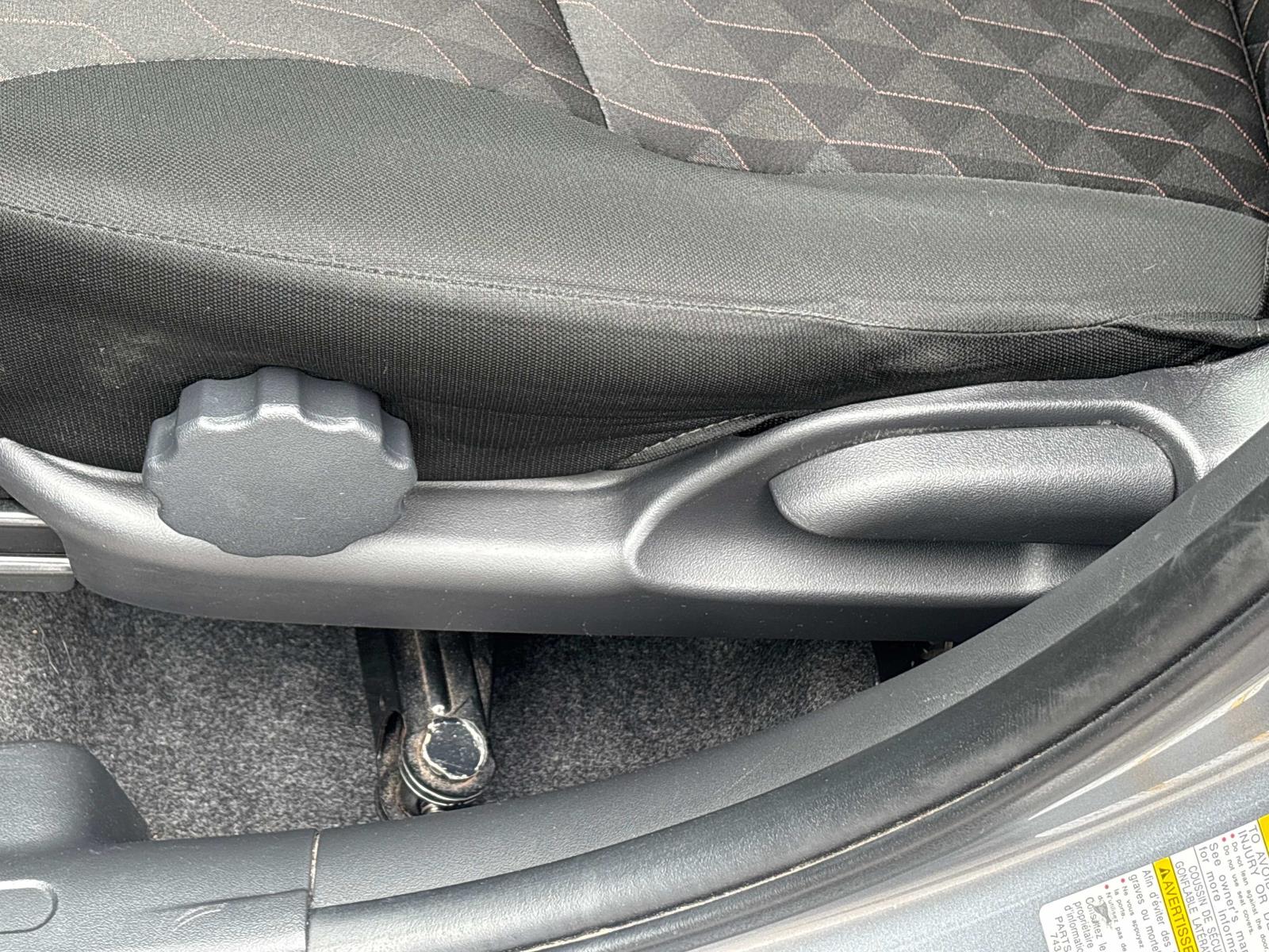 2021 Mitsubishi Mirage ES photo 23