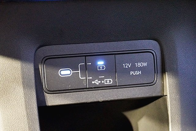 Used 2025 Green Hyundai SEL image 35