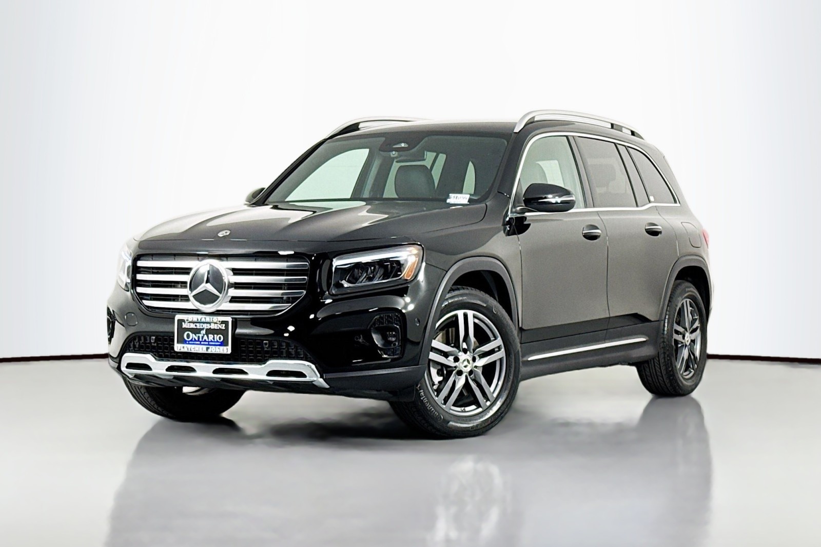 Previous Loaner 2025 GLB 250 SUV