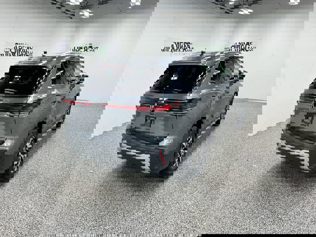 2025 Volkswagen Tiguan S photo 4