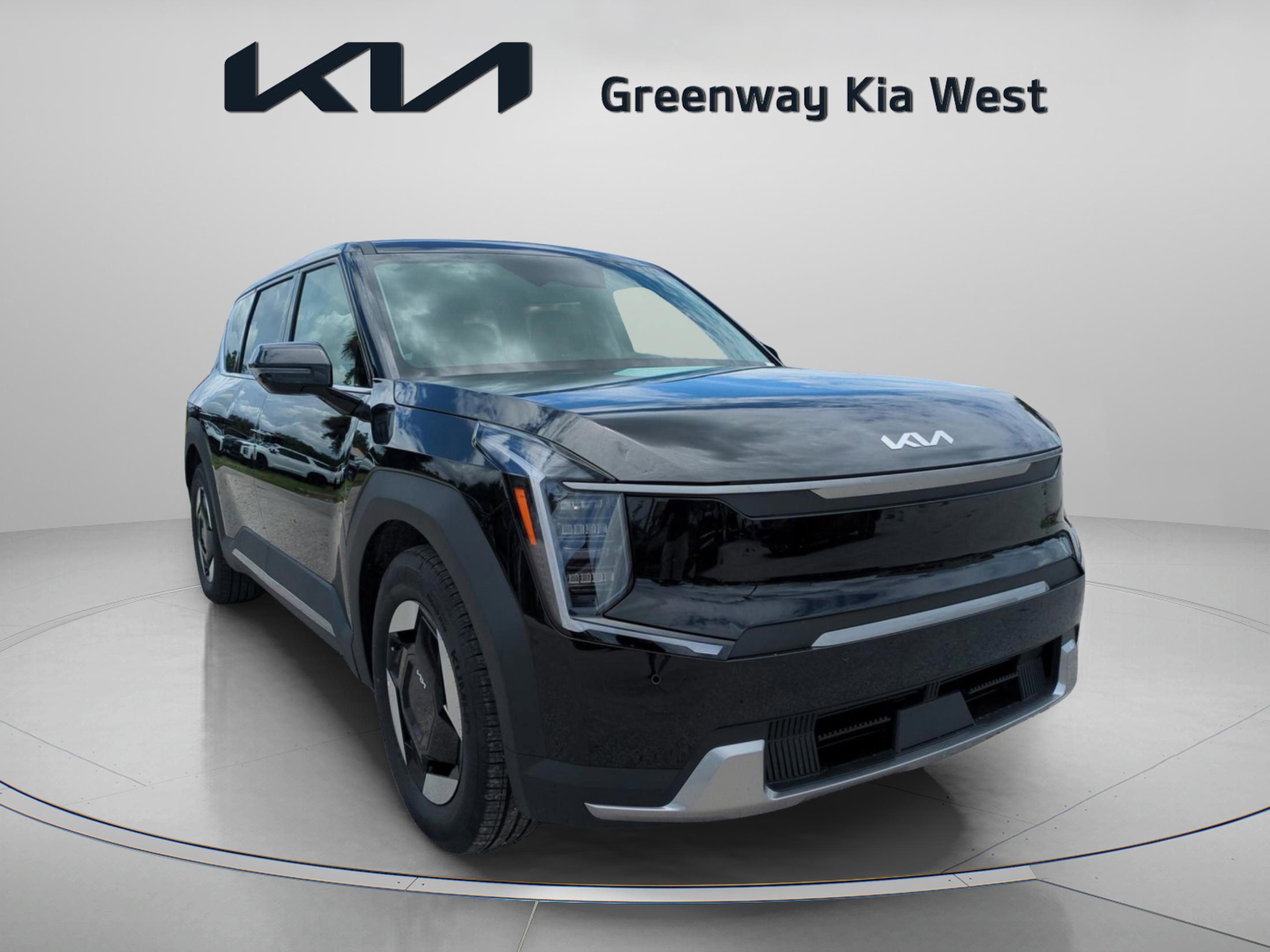 2026 Kia EV9 Light L/R's photo