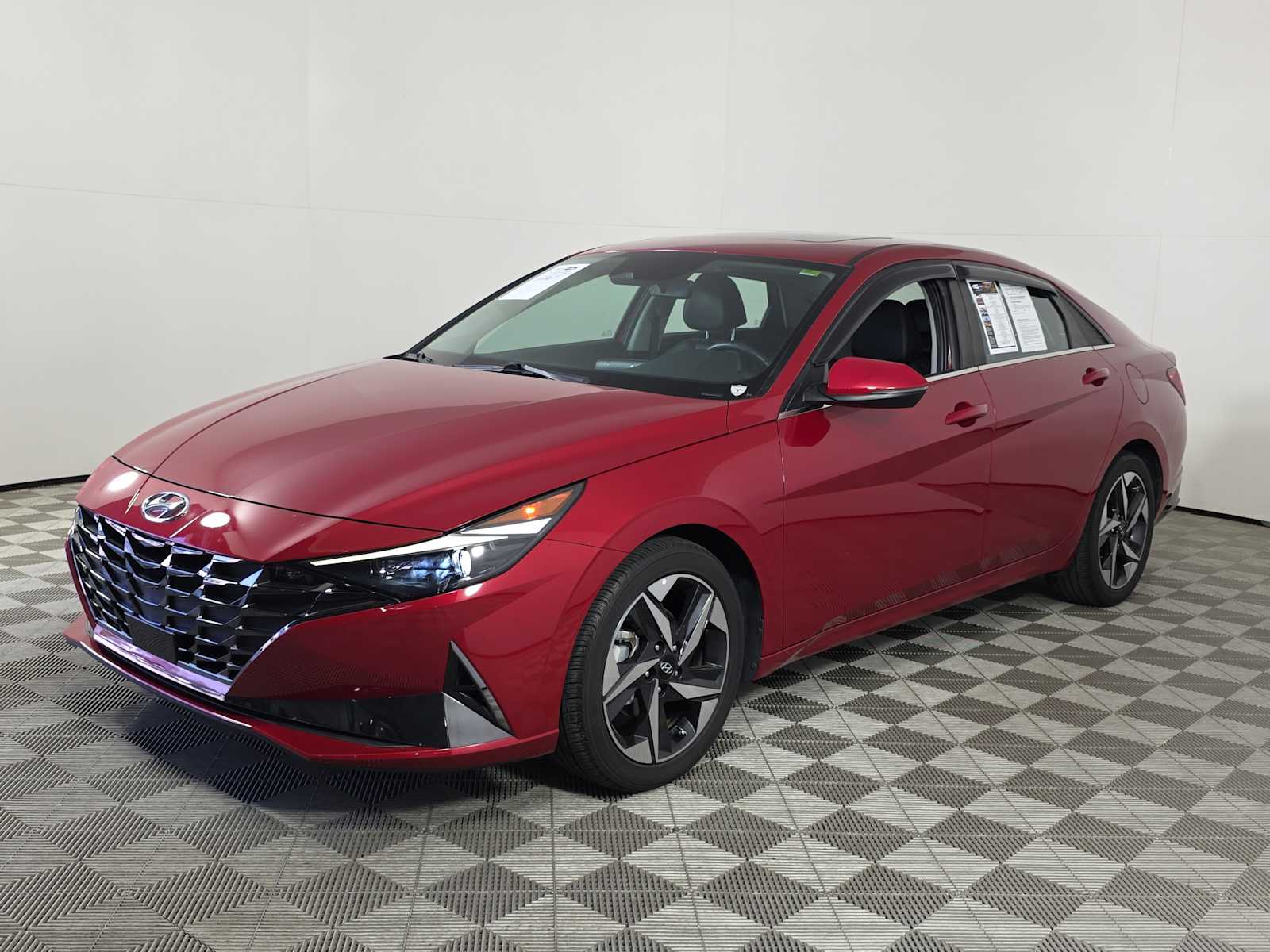 2022 Hyundai Elantra Limited photo 3