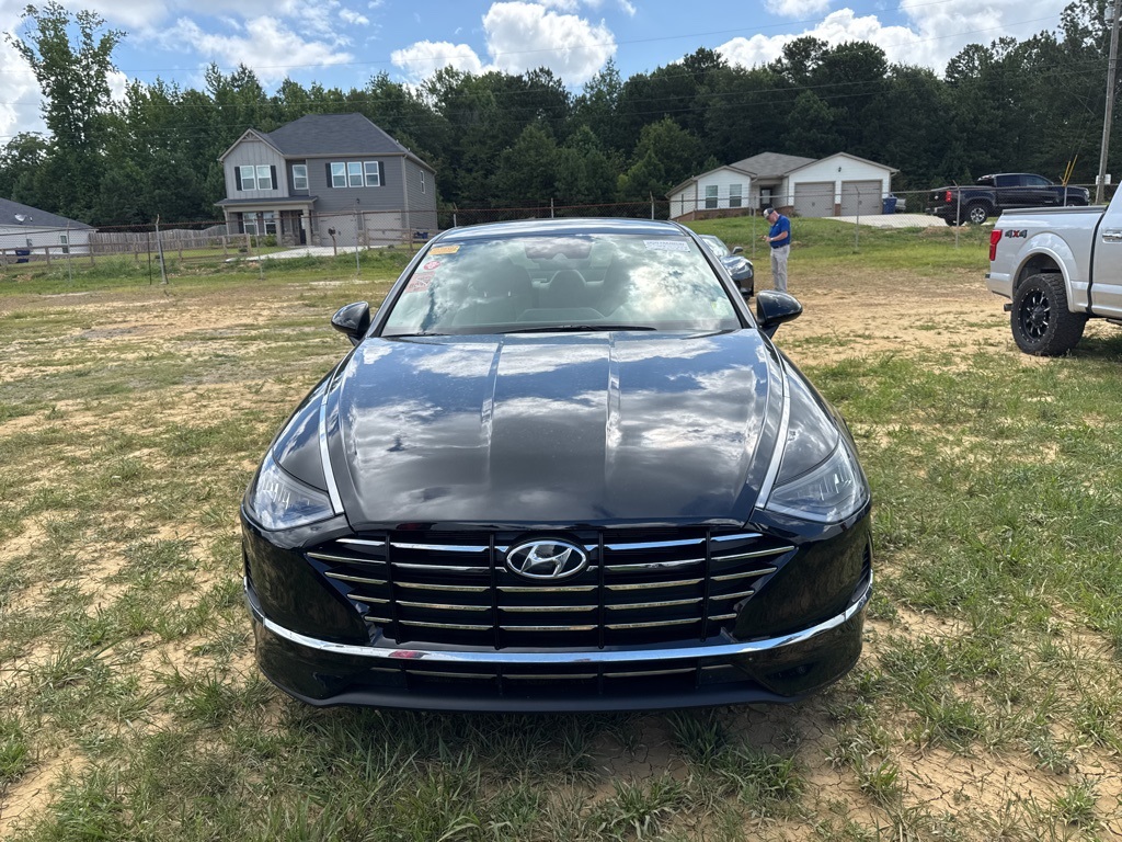 2022 Hyundai Sonata SE photo 3