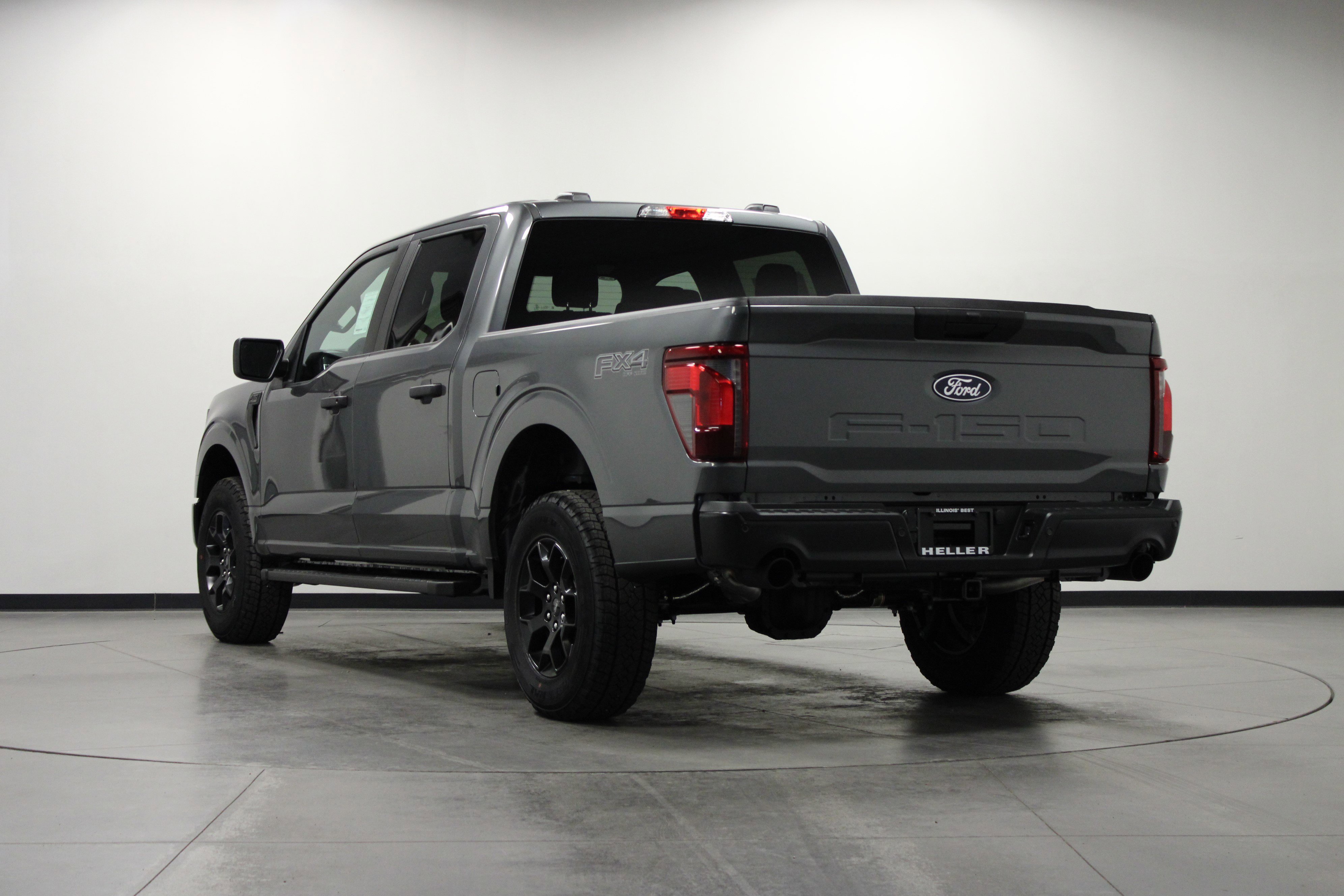 2025 Ford F-150 STX photo 4
