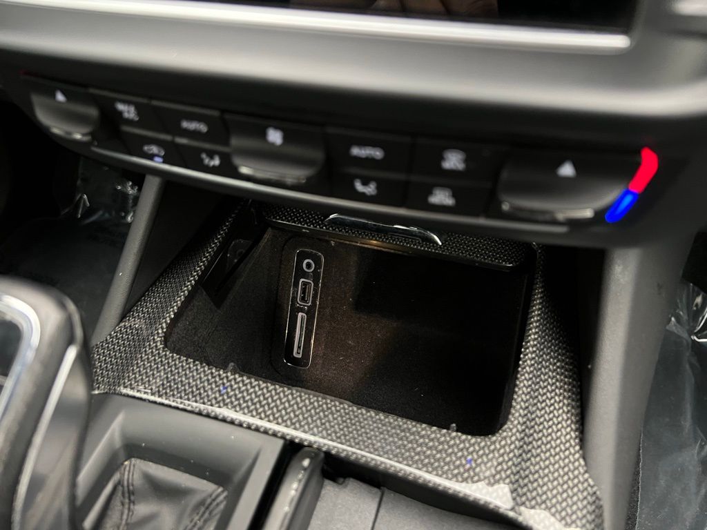 2022 Maserati Levante GT photo 13