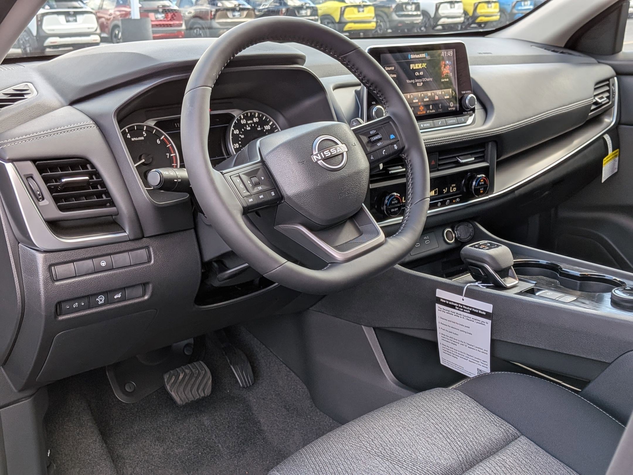 2026 Nissan Rogue SV photo 9