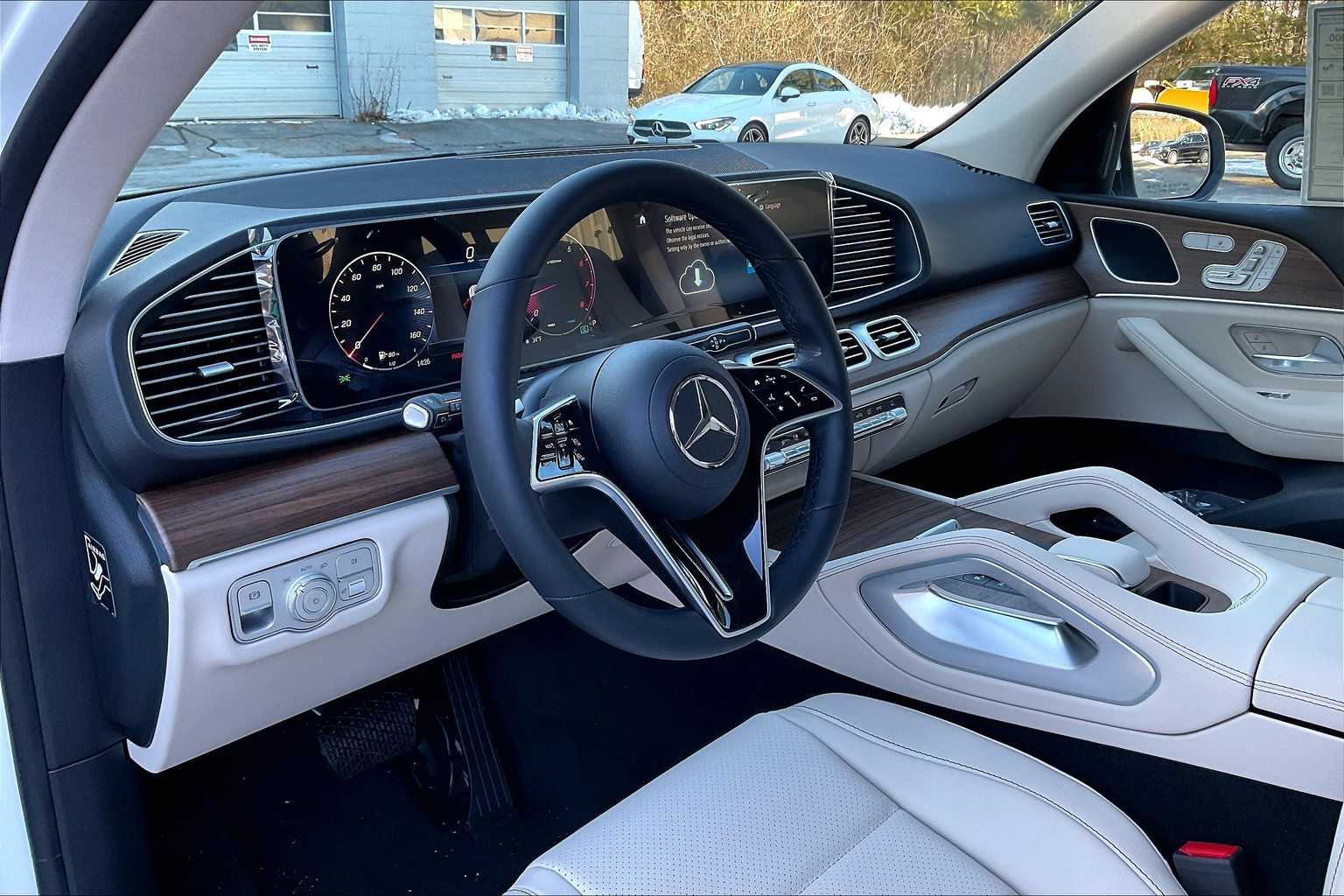 2025 Mercedes Benz GLE 350 4MATIC photo 9