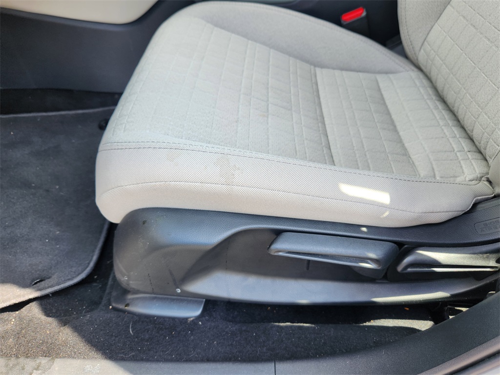 2025 Honda HR-V LX photo 18