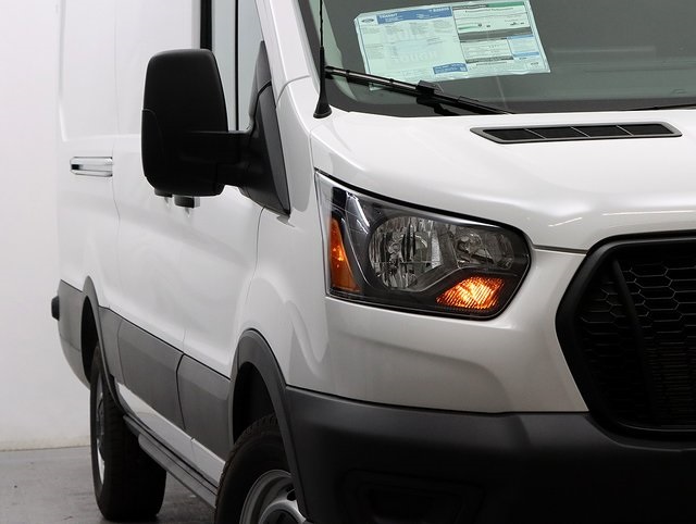 2025 Ford Transit Cargo Van photo 2