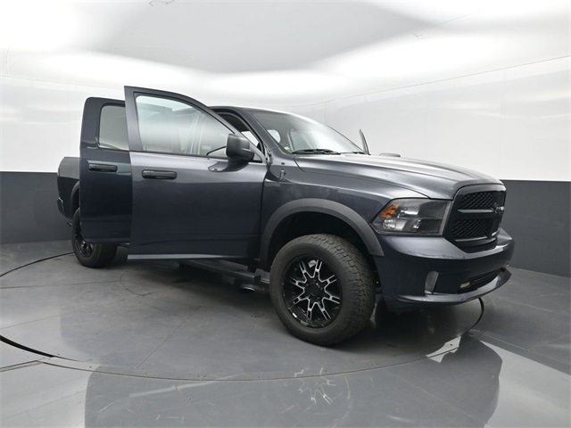 2017 Ram 1500 Express photo 28