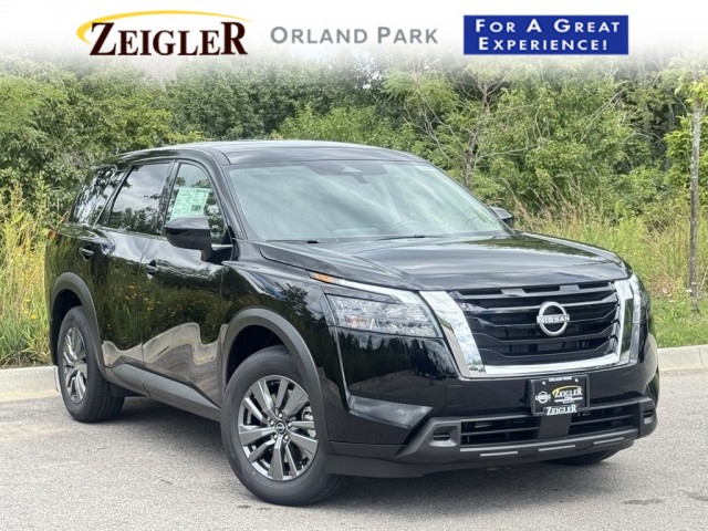 Certified Pre-Owned 2025 Nissan Pathfinder S 4D Sport Utility in