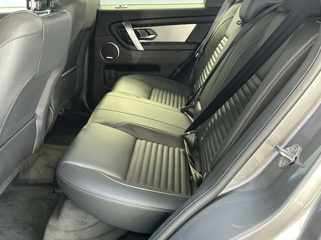2025 Land Rover Discovery Sport Dynamic SE photo 25