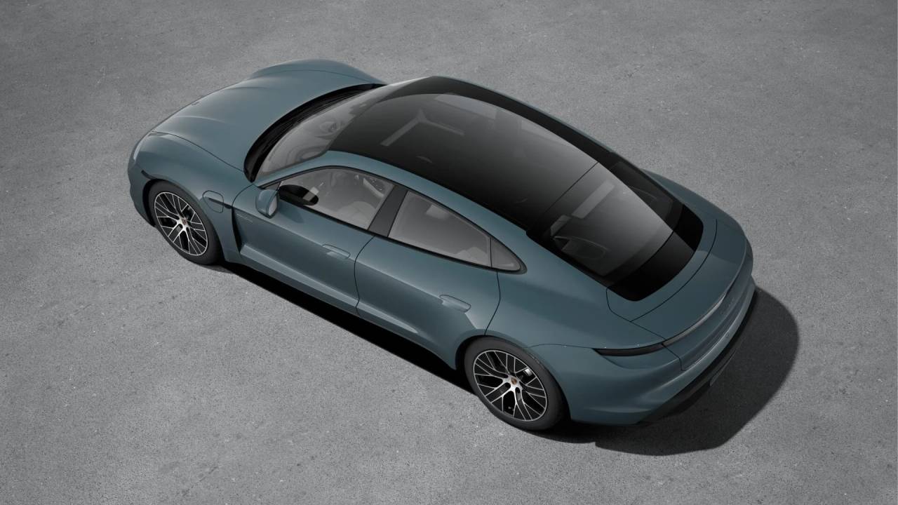 2026 Porsche Taycan 4 photo 4