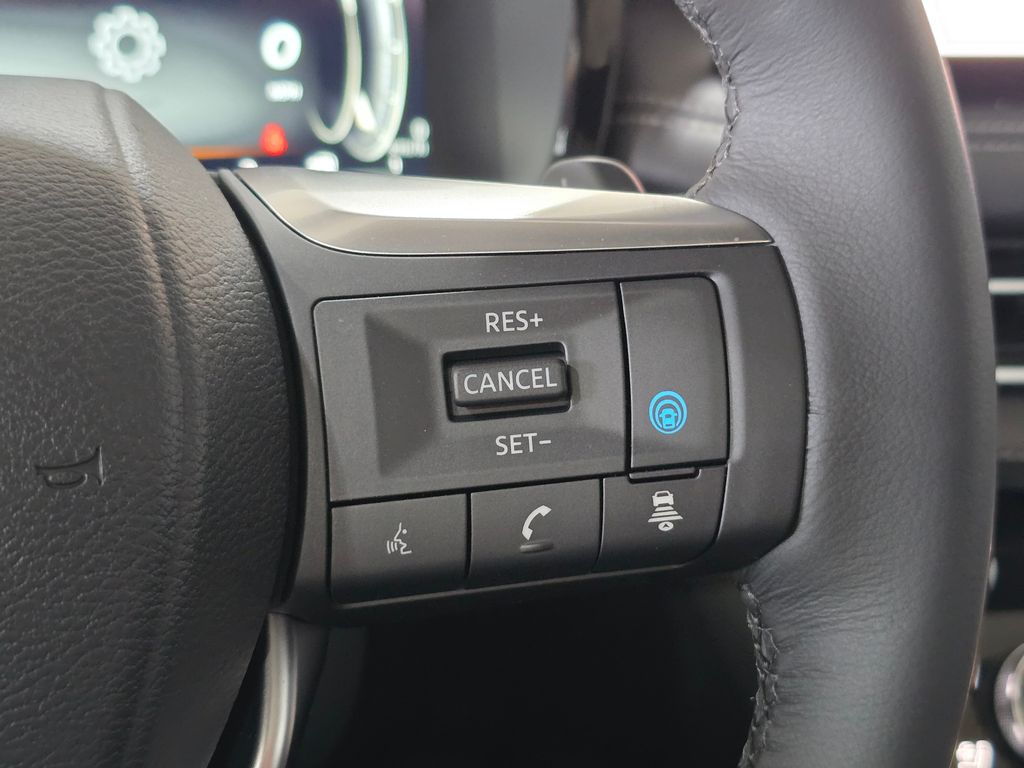 2025 Infiniti QX60 Luxe AWD photo 17