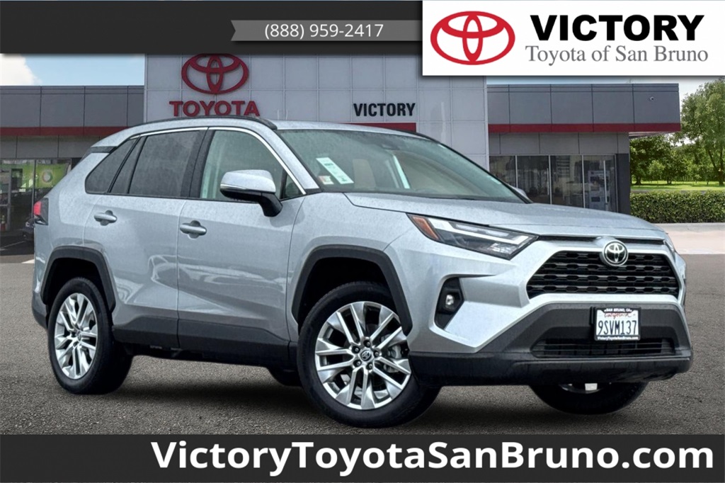 2025 Toyota RAV4 XLE Premium