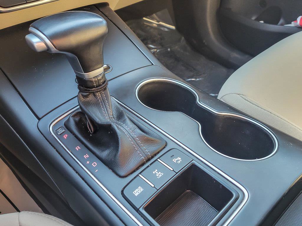 2020 KIA SORENTO - Image 20