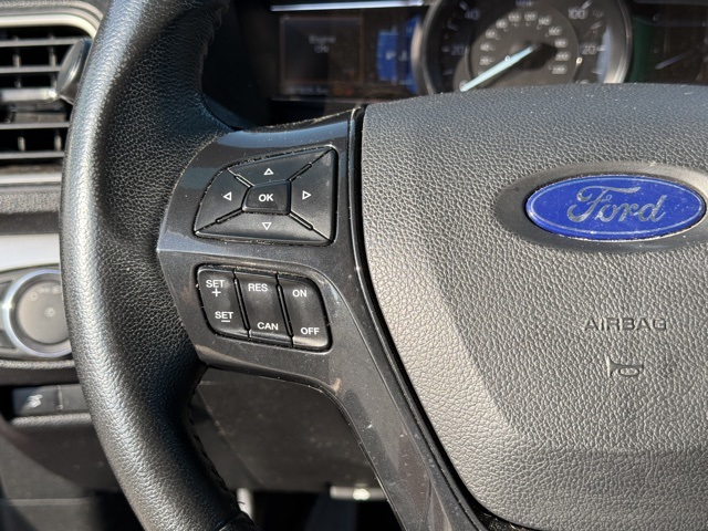 2017 Ford Explorer XLT photo 13