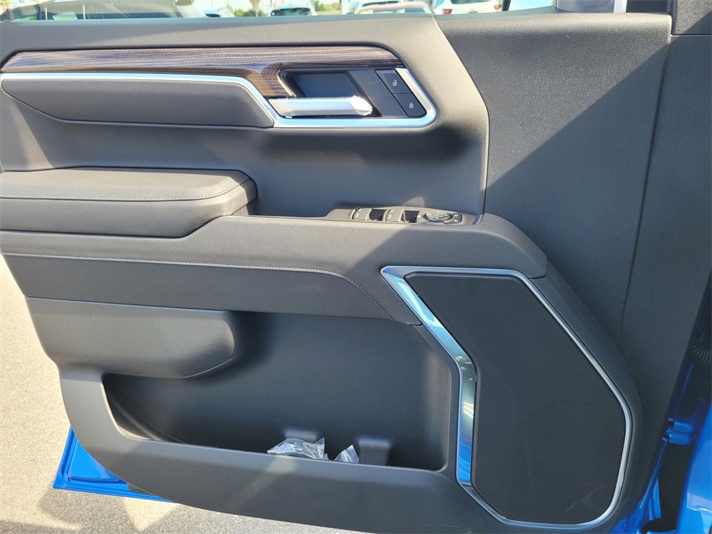 2026 Chevrolet Silverado 1500 RST photo 24