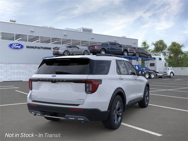 2026 Ford Explorer photo 4