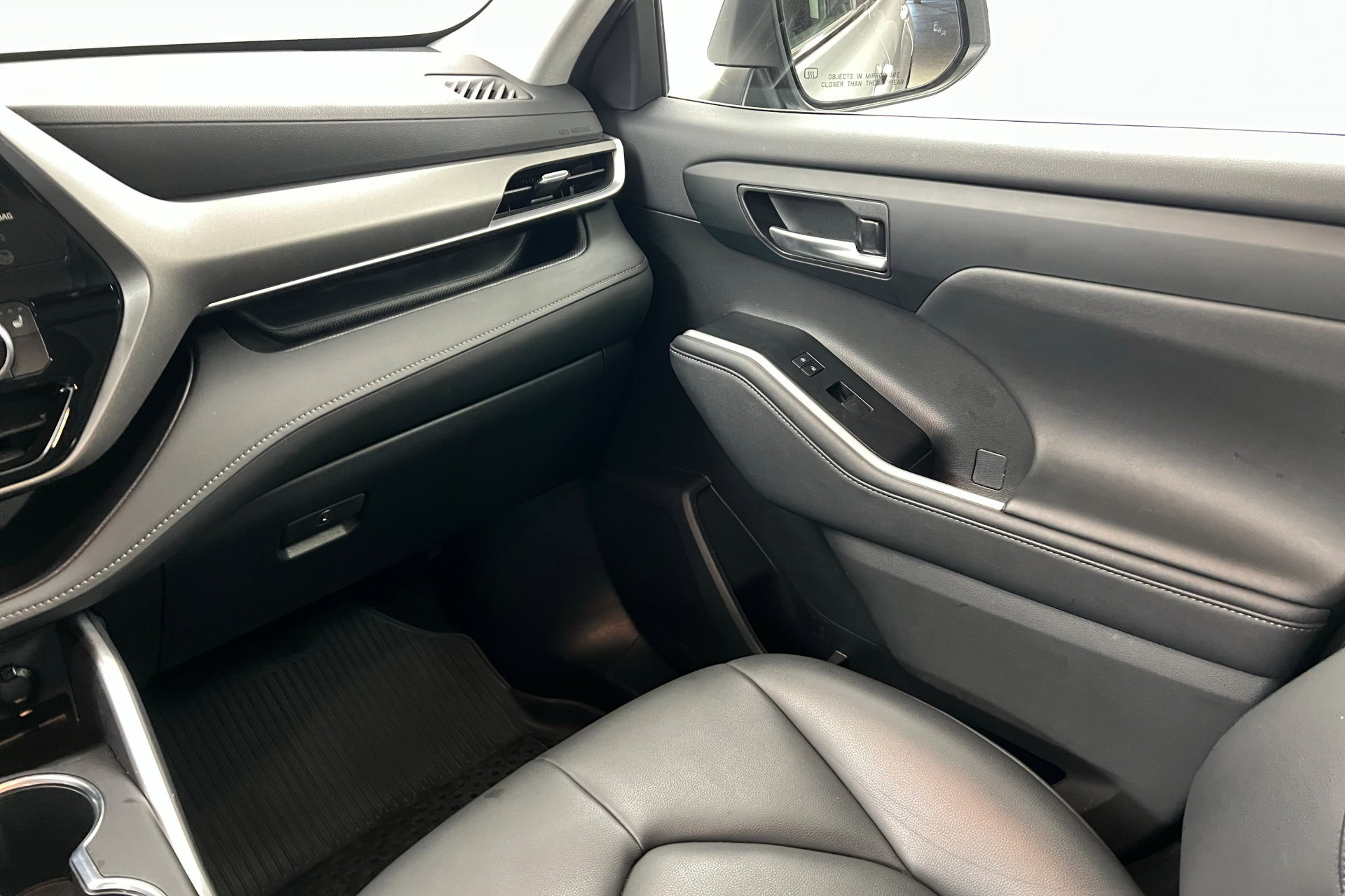 2024 Toyota Highlander Hybrid XLE photo 10