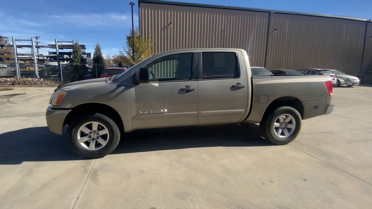 2008 Nissan Titan SE photo 4