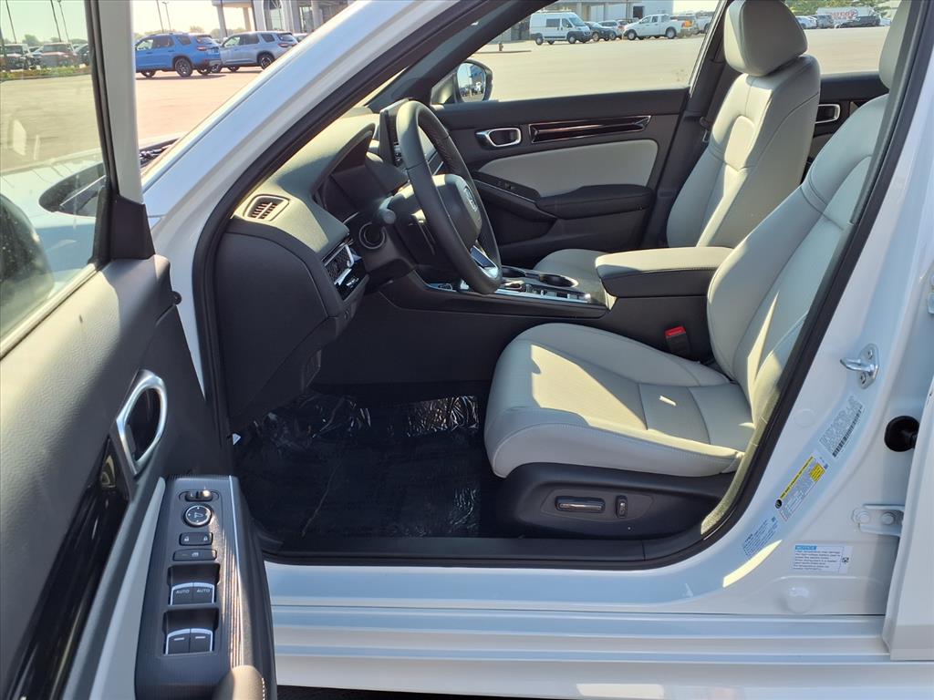 2026 Honda Civic Hybrid Sport Touring photo 14