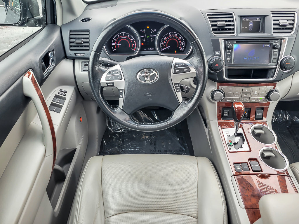 2013 TOYOTA HIGHLANDER - Image 14