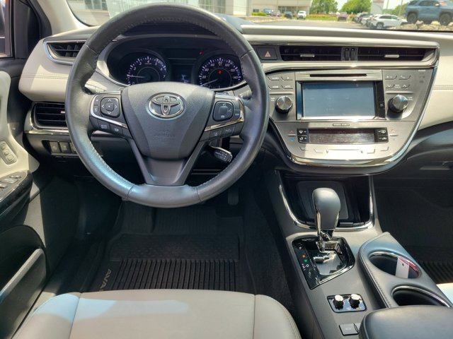 2018 Toyota Avalon XLE Premium photo 10
