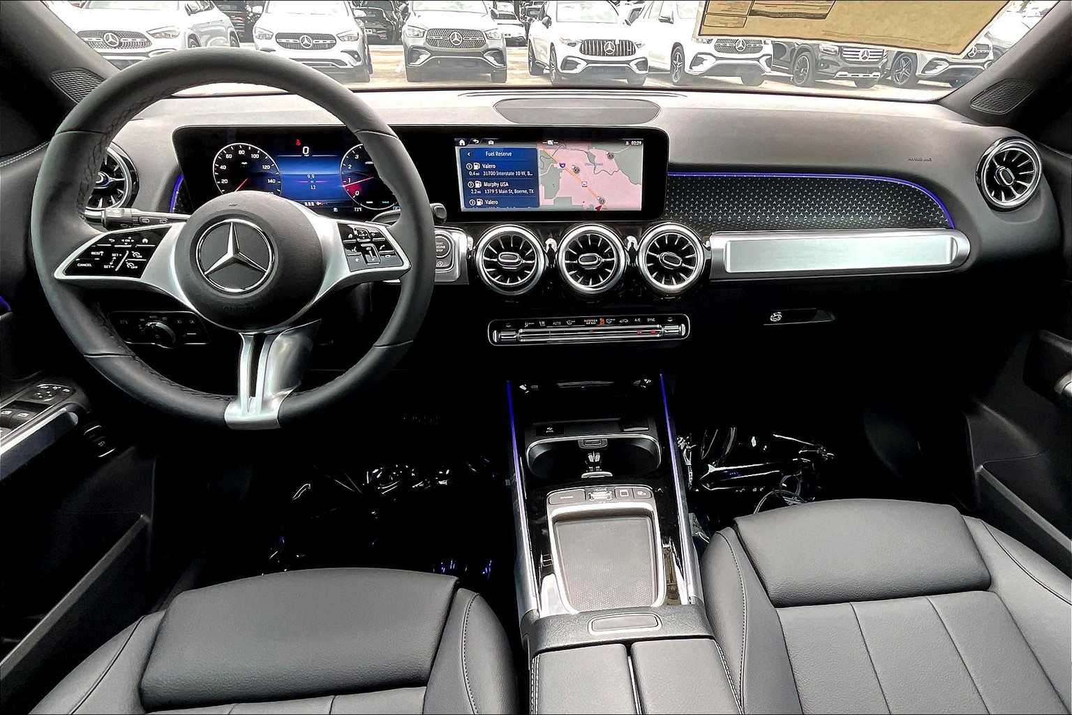 2025 Mercedes Benz GLB 250 4MATIC photo 4