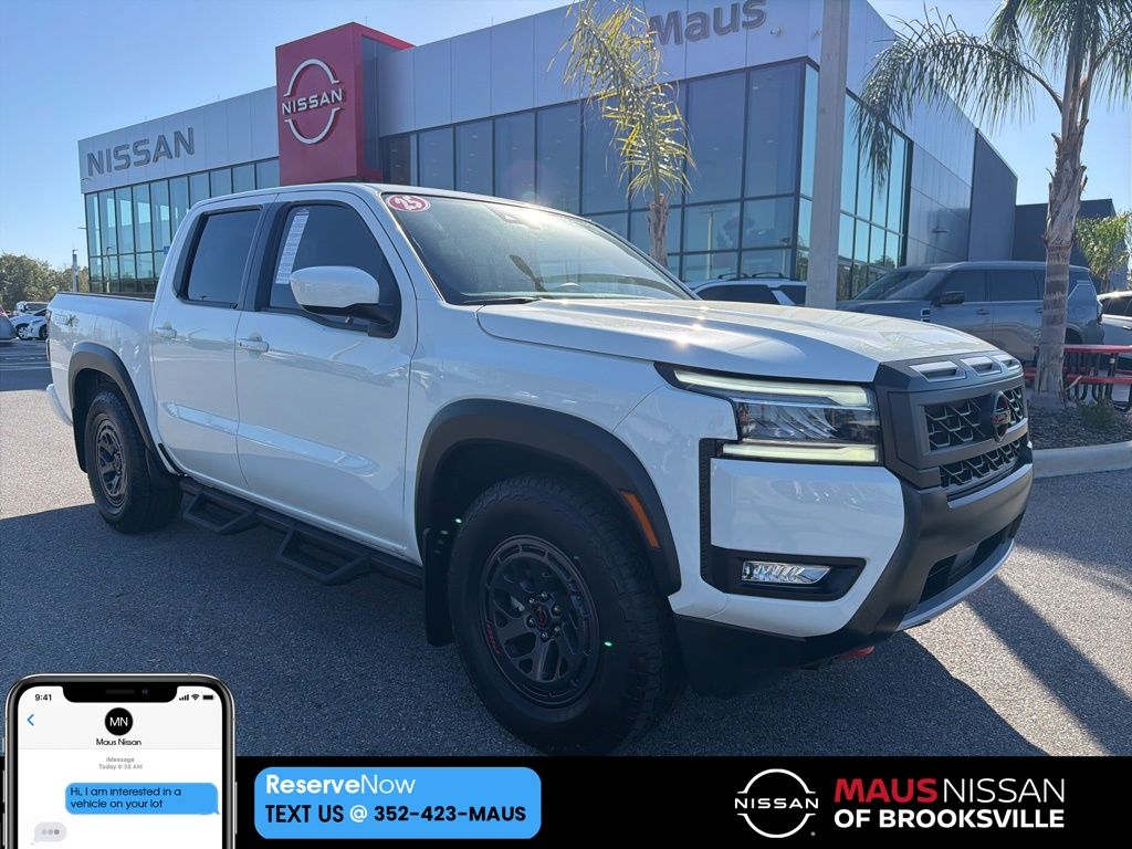 2025 Nissan Frontier PRO-X's photo