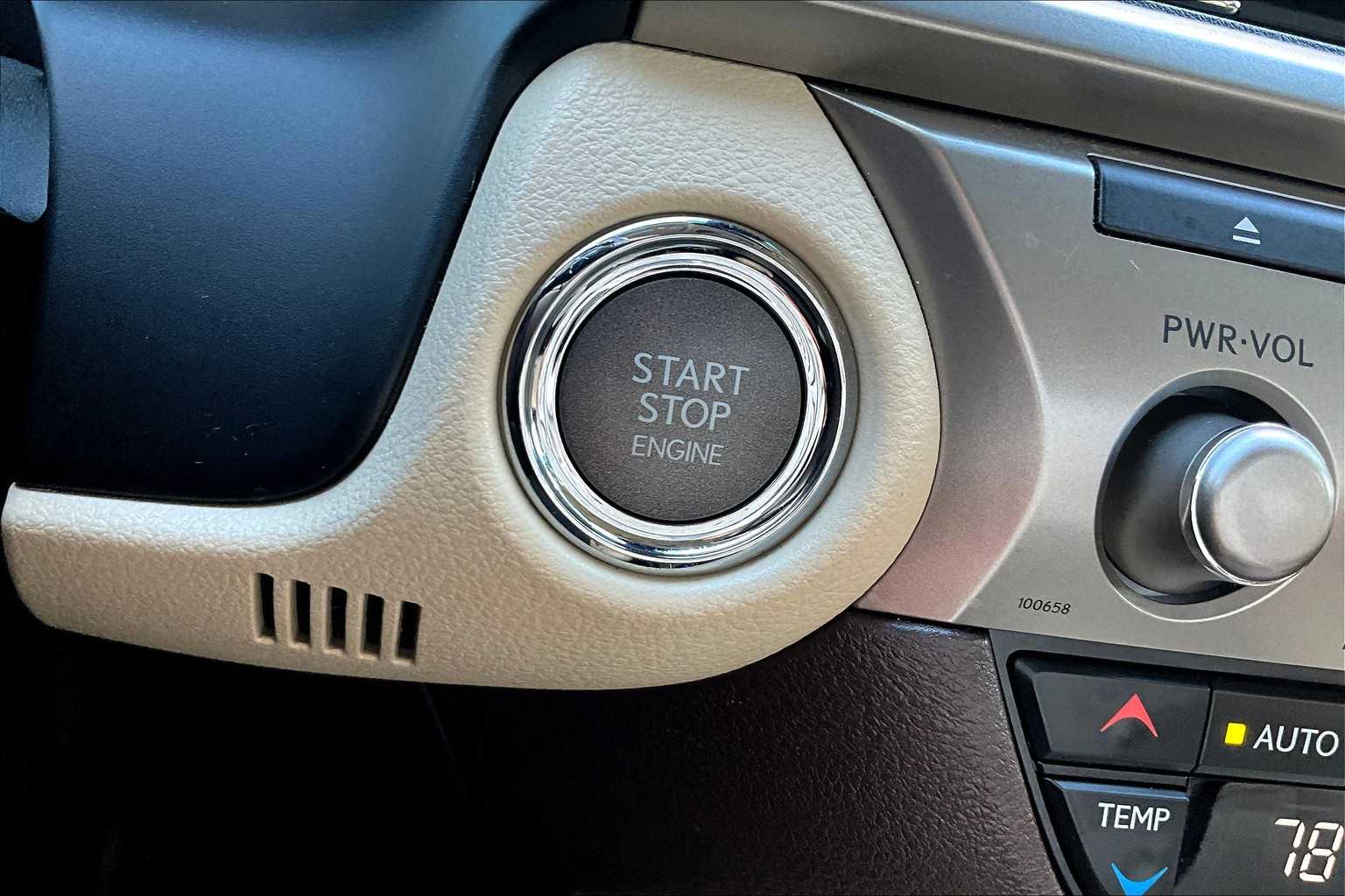 2017 Lexus ES 350 photo 34
