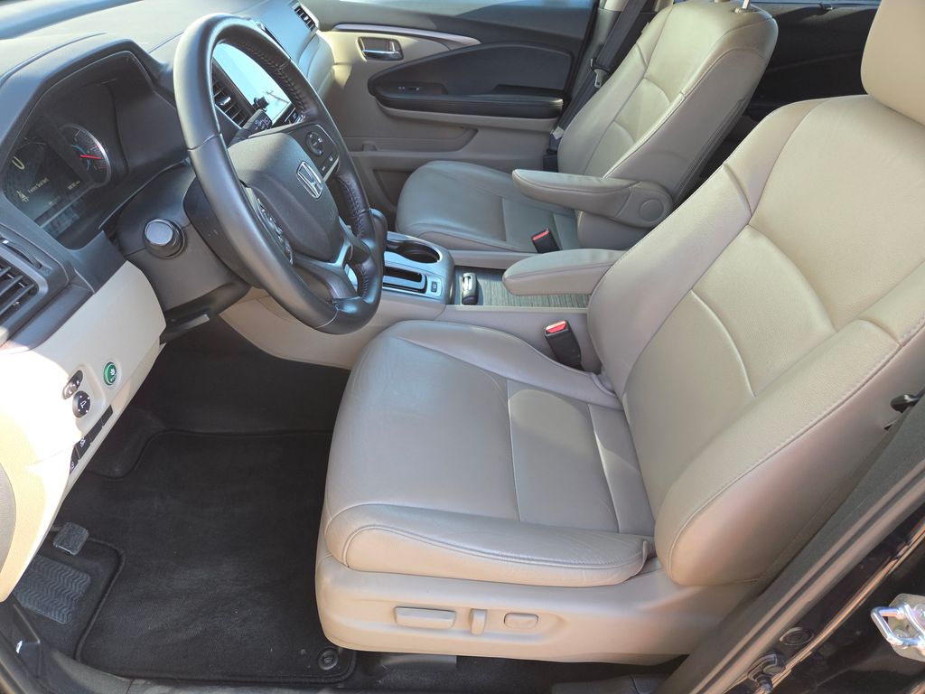 2019 Honda Pilot EX-L photo 17