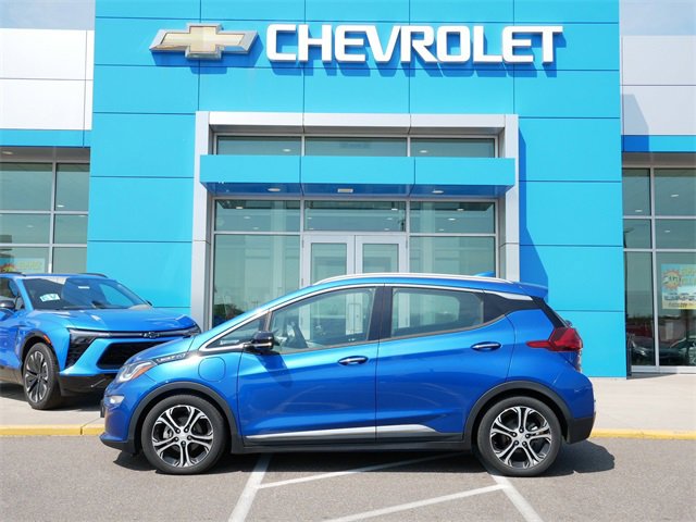 Used 2018 Chevrolet Bolt EV Premier with VIN 1G1FX6S07J4138627 for sale in Roseville, Minnesota