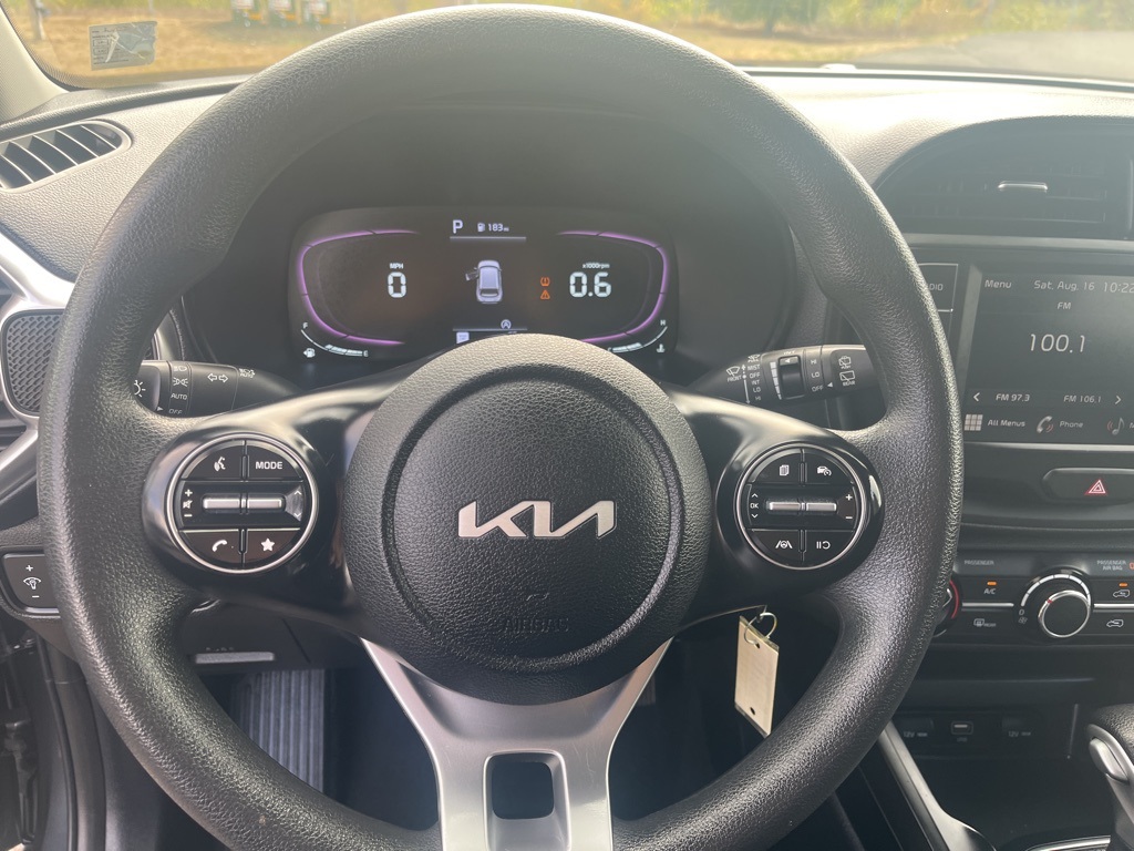 2023 Kia Soul LX photo 6