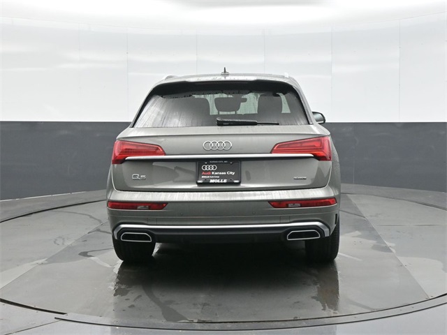 2023 Audi Q5 45 S line Premium photo 3